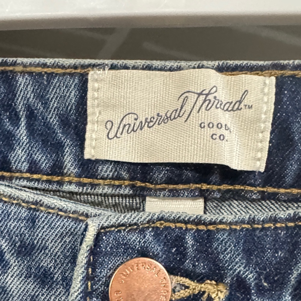 Size 2 Universal Thread Vintage stretch jeans - Picture 4 of 6